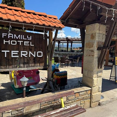 Family Hotel Eterno Tsigov Chark Bagian luar foto