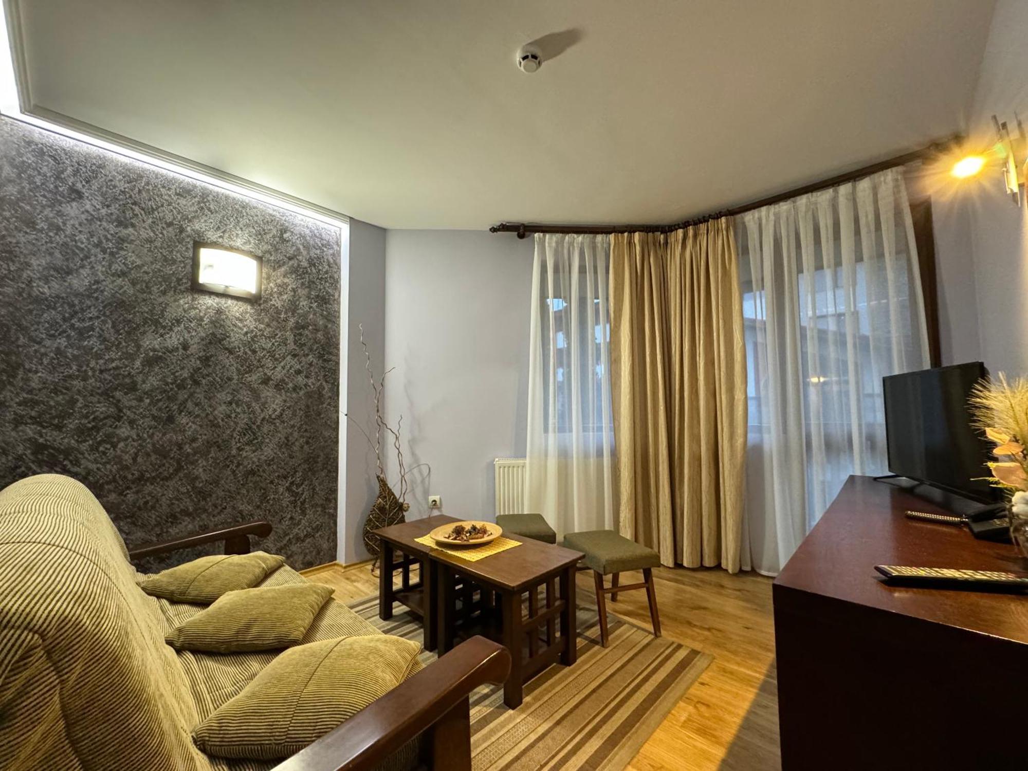 Family Hotel Eterno Tsigov Chark Bagian luar foto