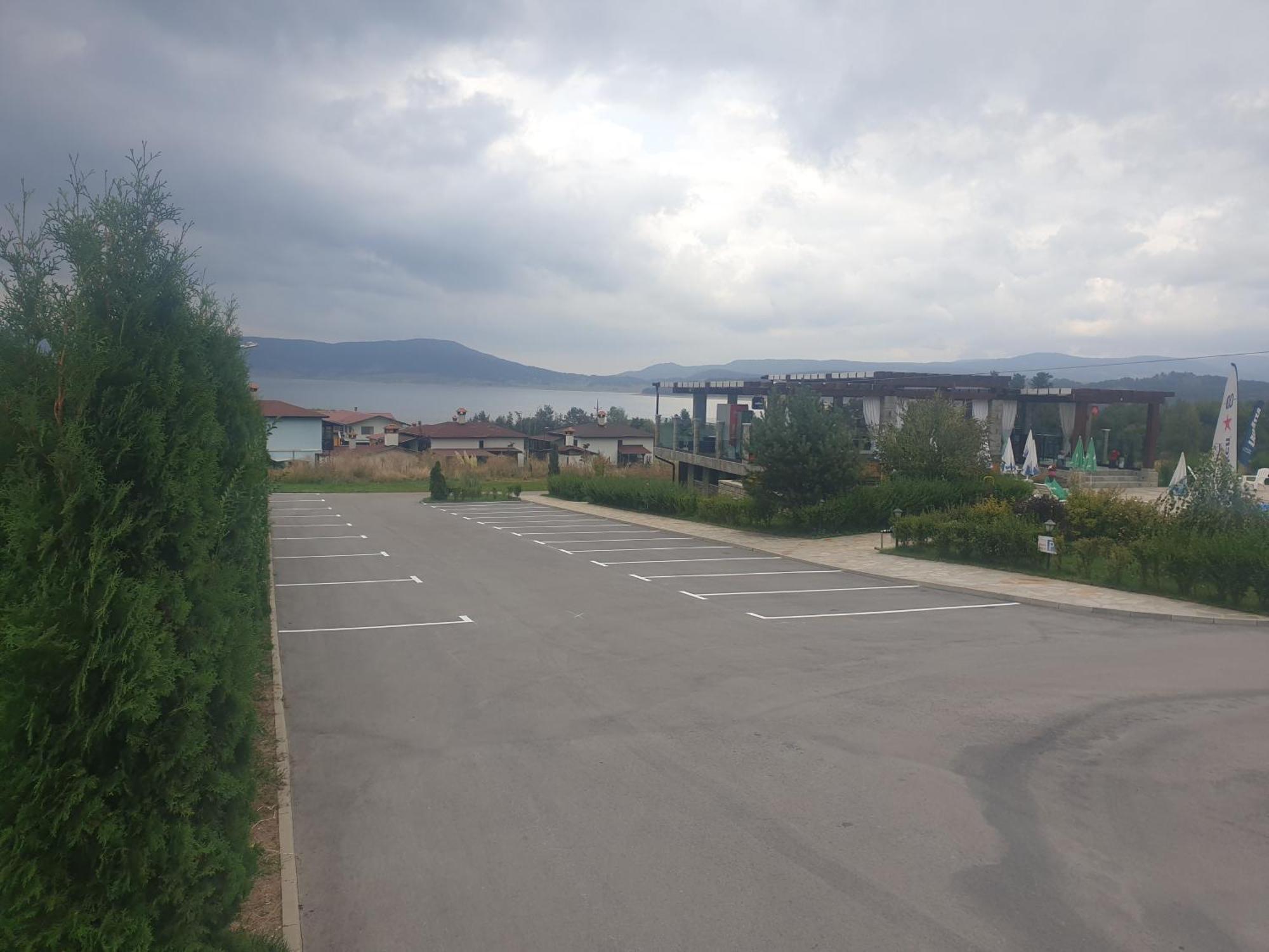Family Hotel Eterno Tsigov Chark Bagian luar foto