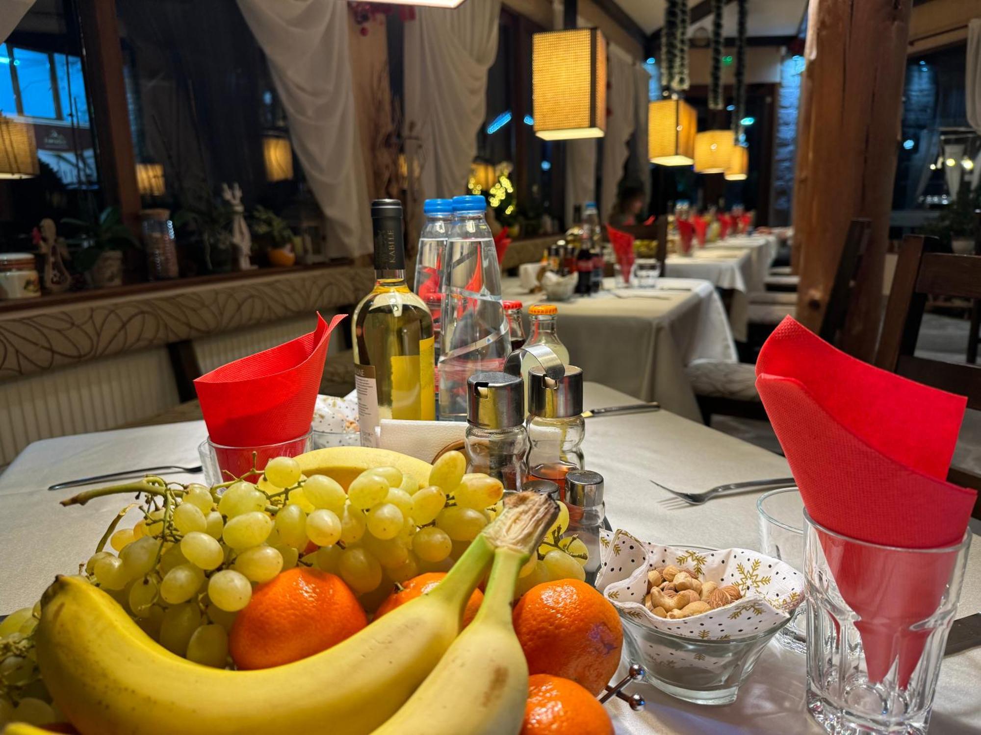 Family Hotel Eterno Tsigov Chark Bagian luar foto