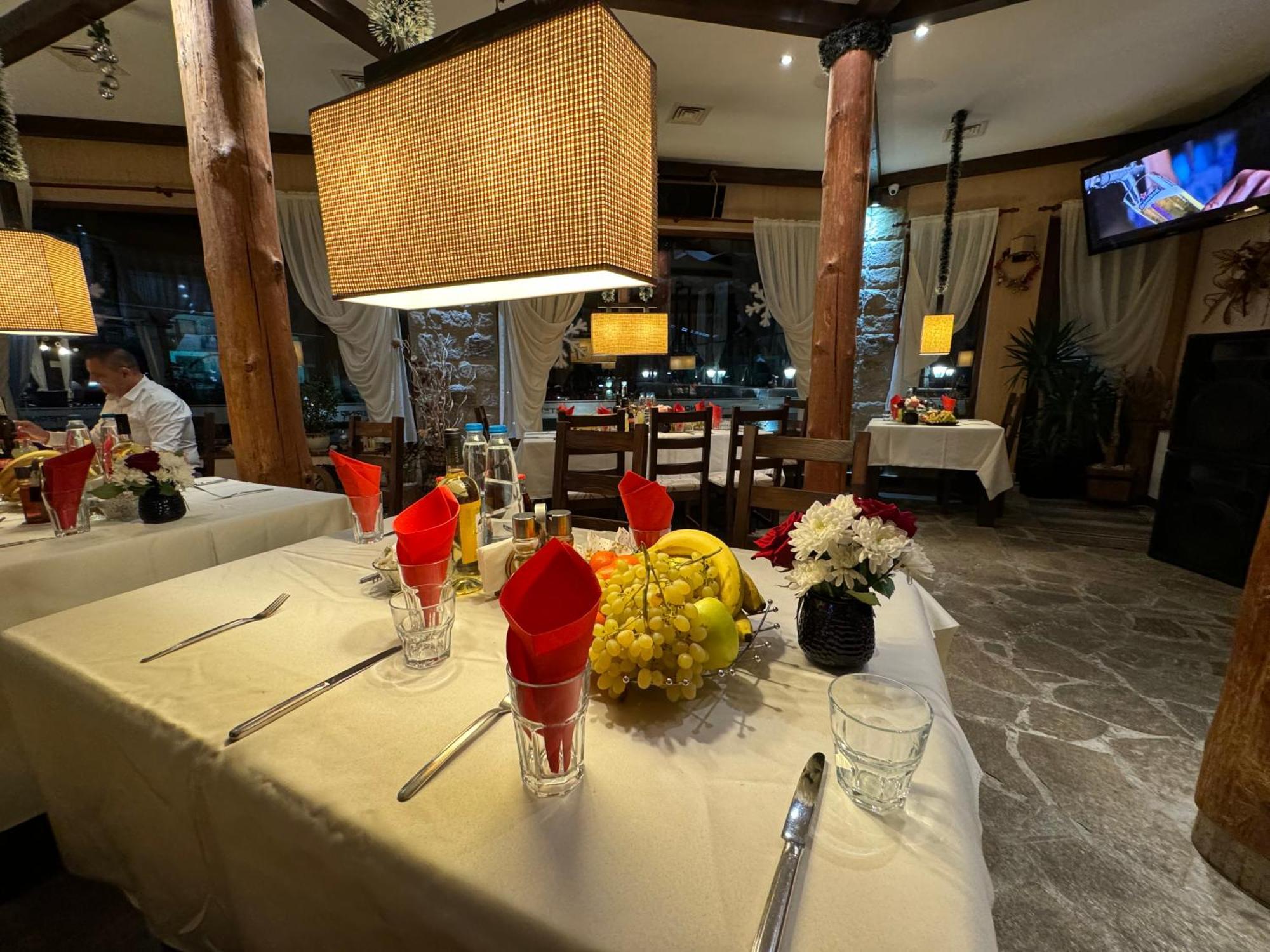 Family Hotel Eterno Tsigov Chark Bagian luar foto