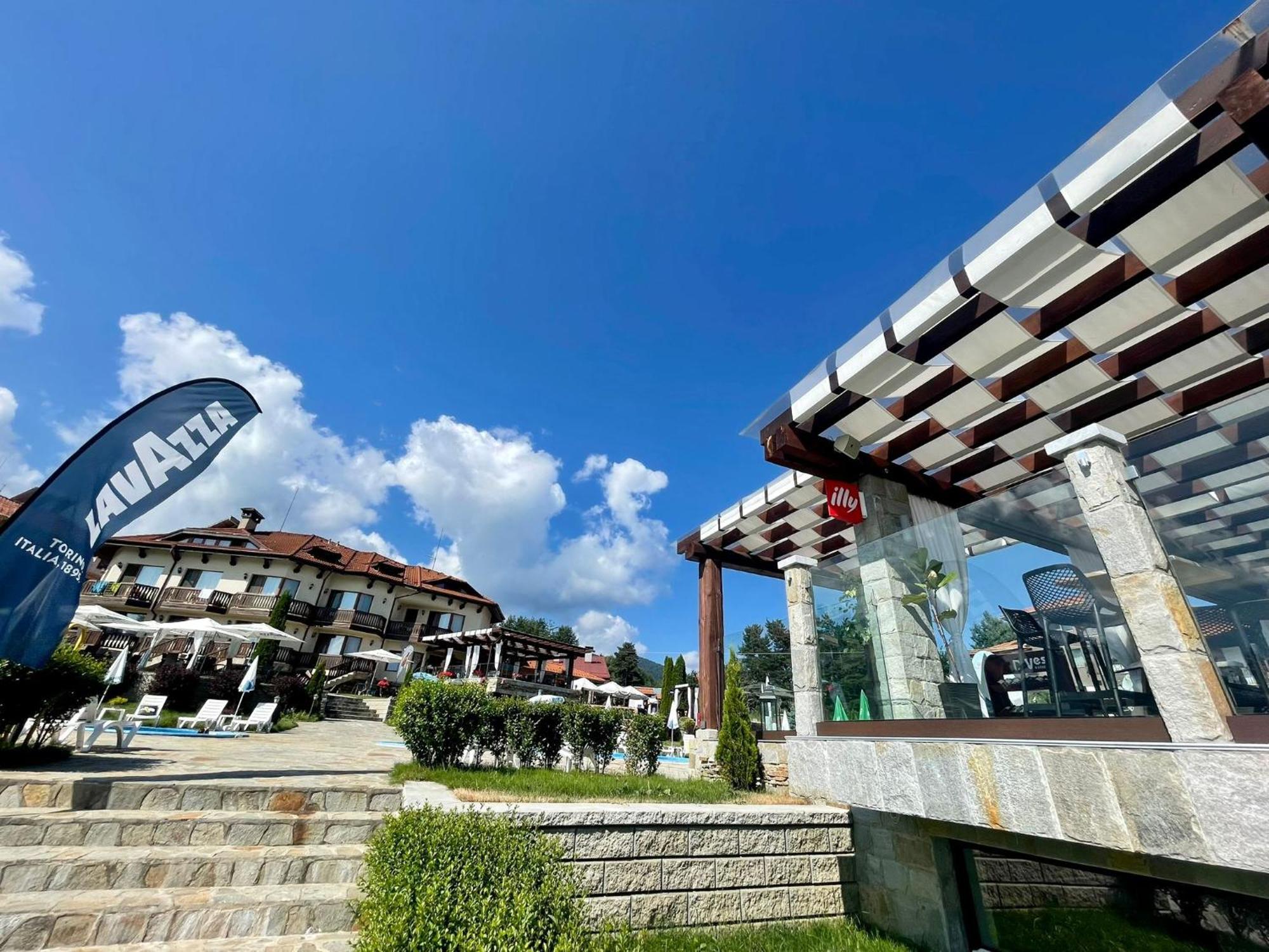 Family Hotel Eterno Tsigov Chark Bagian luar foto