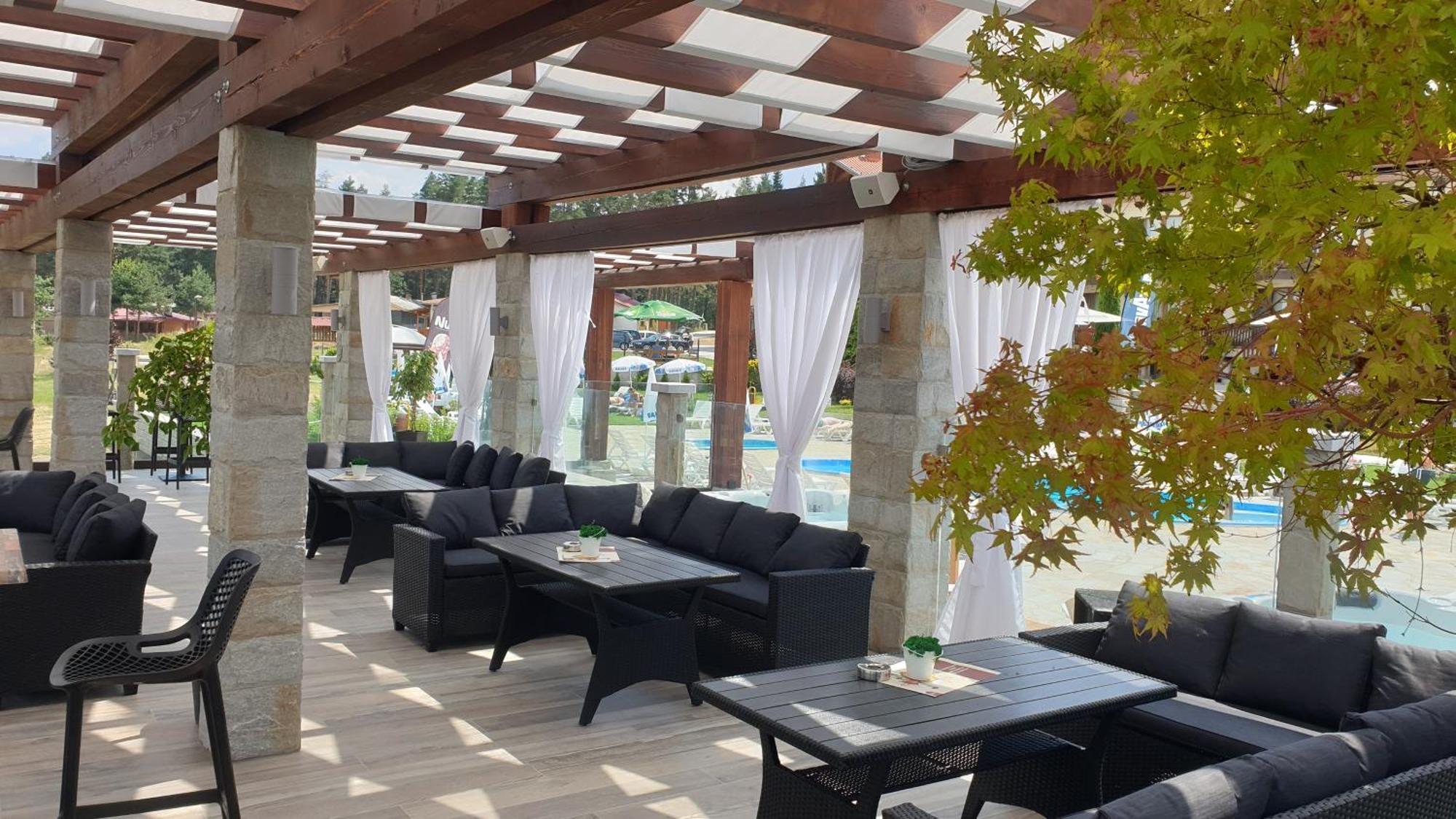 Family Hotel Eterno Tsigov Chark Bagian luar foto