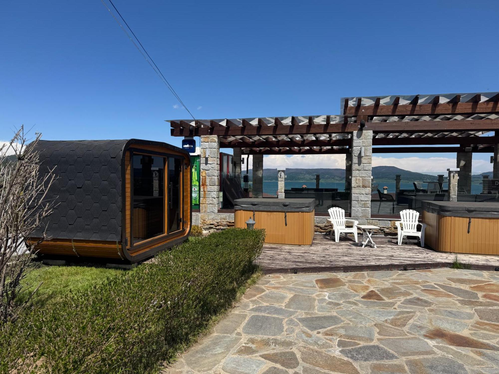 Family Hotel Eterno Tsigov Chark Bagian luar foto